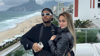 Orochi e namorada, Lara Jucá