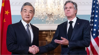 Wang voou para Washington para discutir o conflito com Antony Blinken