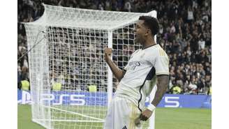 Com quatro de Rodrygo e Vini Jr., Real goleia Valencia e segue caça ao líder no Espanhol