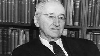 Friedrich Hayek, maior expoente da Escola Austríaca