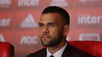 Daniel Alves afirma que teve relações sexuais consensuais com a vítima