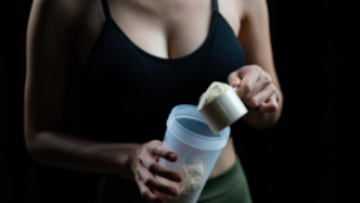 Os benefícios do Whey “Um aliado para quem busca aumentar a massa magra”