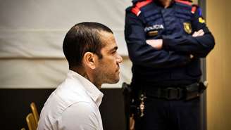 Daniel Alves foi condenado por estupro 