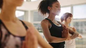 Yoga ajuda a reduzir o estresse e a ansiedade