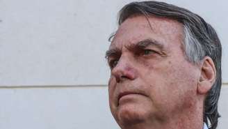 Bolsonaro é investigado por instigar um golpe de Estado