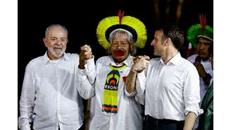 Lula, Raoni e Macron participam de evento em Belém