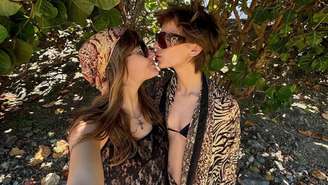 Victoria De Angelis e Luna Passos não falam publicamente sobre o namoro, mas não escondem que estão juntas