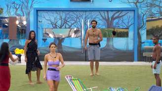 Beatriz se irrita em brincadeira com Isabelle, Alane, Matteus e Davi no 'BBB 24'