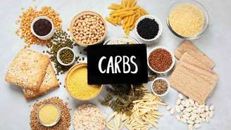 Médico esclarece mitos sobre o consumo de carboidratos