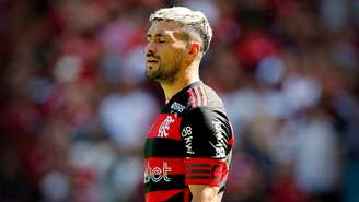 Arrascaeta fez mais uma partida discreta pelo Flamengo