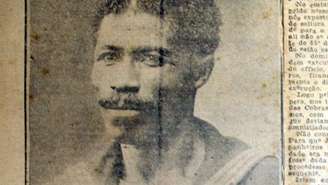 O marinheiro João Cândido é conhecido como o Almirante Negro