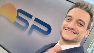 Tiago Scheuer, de 40 anos, diz ter descoberto que estava com Herpes Zóster depois de uma série de manchas aparecerem no corpo dele