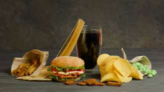 Consumo de aliementos ultraprocessados pode causar sintomas de depressão