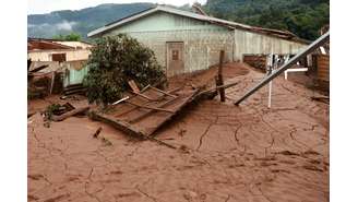 Casa afetada pelas enchentes em Jacarezinho, no Rio Grande do Sul