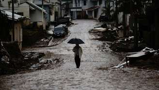 Segundo a Defesa Civil, divulgados neste sábado, 11, há 136 mortos e mais de 71 mil pessoas desabrigadas. 