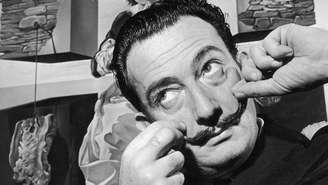 Salvador Dalí tinha um bigode famoso em todo o mundo