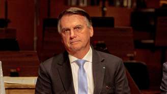 Texto poderia beneficiar Bolsonaro e entre outros que estão na mira da Justiça; autor chama interesse de “oportunismo”