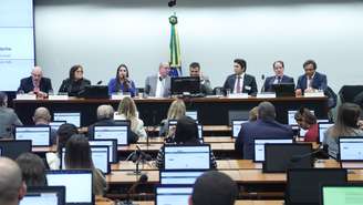 Reunião do Grupo de Trabalho que elaborou a regulamentação da reforma tributária