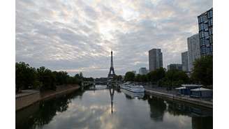 Rio Sena, em Paris