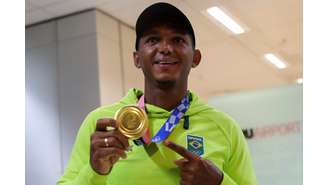 Isaquias Queiroz é esperança de medalha na canoagem brasileira