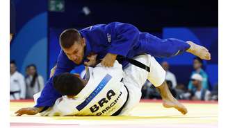 Akil Gjakova, de Kosovo, venceu Daniel Cargnin