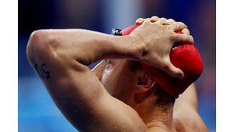 Britânico foi desclassificado após erro na natação