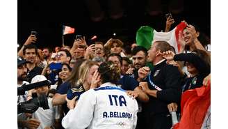 Beijo de judoca italiana na namorada brasileira repercutiu