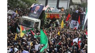 Iranianos participam de funeral do líder do Hamas, Ismail Haniyeh, em Teerã 