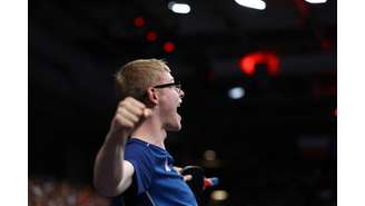 Felix Lebrun, ao levar o bronze no tênis de mesa