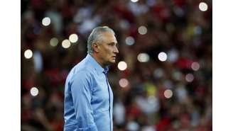 Tite passa mal por conta de altitude em La Paz