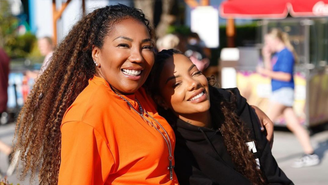 Mãe de Ludmilla fala sobre a difícil luta da filha contra a depressão após ataques racistas: “Foi tenebroso”