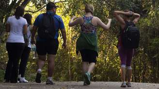 Caminhar pode fazer você queimar até 150 calorias por dia