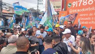 Atual prefeito de São Paulo e candidato à reeleição, Ricardo Nunes (MDB), durante campanha eleitoral em Jardim São Luís, na zona sul da capital paulista