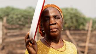 Denunciar casos de trabalho análogo à escravidão é essencial para combater a prática e garantir a proteção das vítimas