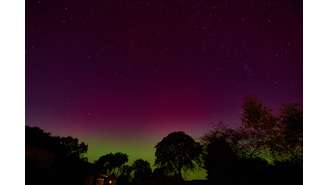 Luzes da Aurora Boreal em Langwedel, na Alemanha, no dia 9/10/2024