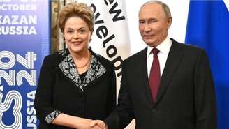 Dilma Rousseff é recebida por Vladimir Putin