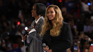 Beyoncé e Kelly Rowland participam de comício de Kamala Harris no Texas