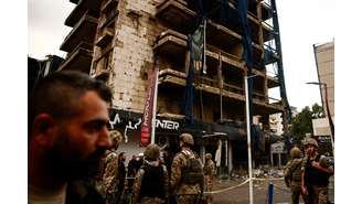 Edifício destruído após bombardeio 