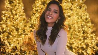 Mariana Rios impressiona com suas árvores de Natal