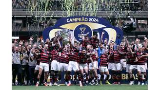 Flamengo levanta a taça da Copa do Brasil 