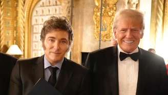 O presidente da Argentina, Javier Milei, e o presidente eleito dos EUA, Donald Trump, durante o evento conservador America First Policy Institute Gala