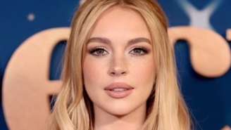 Lindsay Lohan surgiu rejuvenescida; especialista comenta possível valor milionário