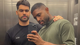 Gui Sampaio (esquerda) ao lado do tenista João Lucas (direita)