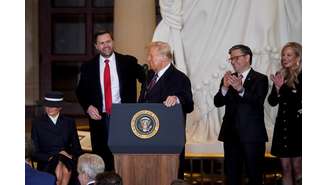 Trump afirmou que esposa sofreu com dores nos pés durante a posse