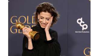 Fernanda Torres ao ganhar o Globo de Ouro 2025