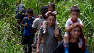 Mais de 20% dos migrantes que tentam cruzar a perigosa floresta de Darién, entre a Colômbia e o Panamá, são crianças.