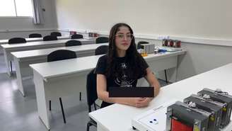 Isadora é a única aluna em seu curso
