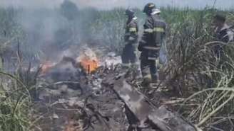 Casal morre em queda de avião de pequeno porte em Quadra (SP)