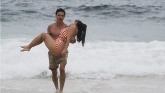 Cena de afogamento de 'Garota do Momento'