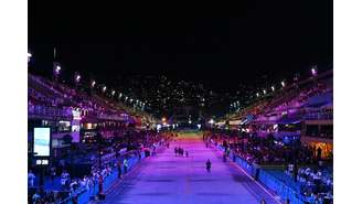 Tudo preparado na Sapucaí para dar início à segunda noite de desfiles das escolas de samba do Grupo Especial